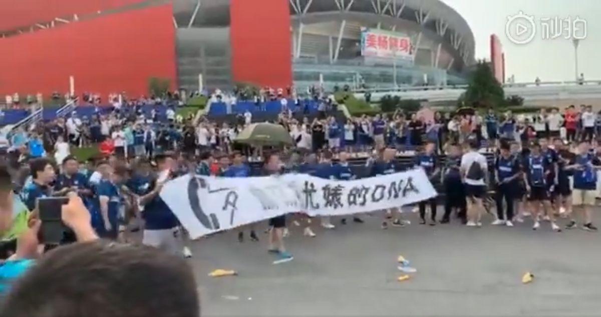 juventus inter lite tifosi nanchino video