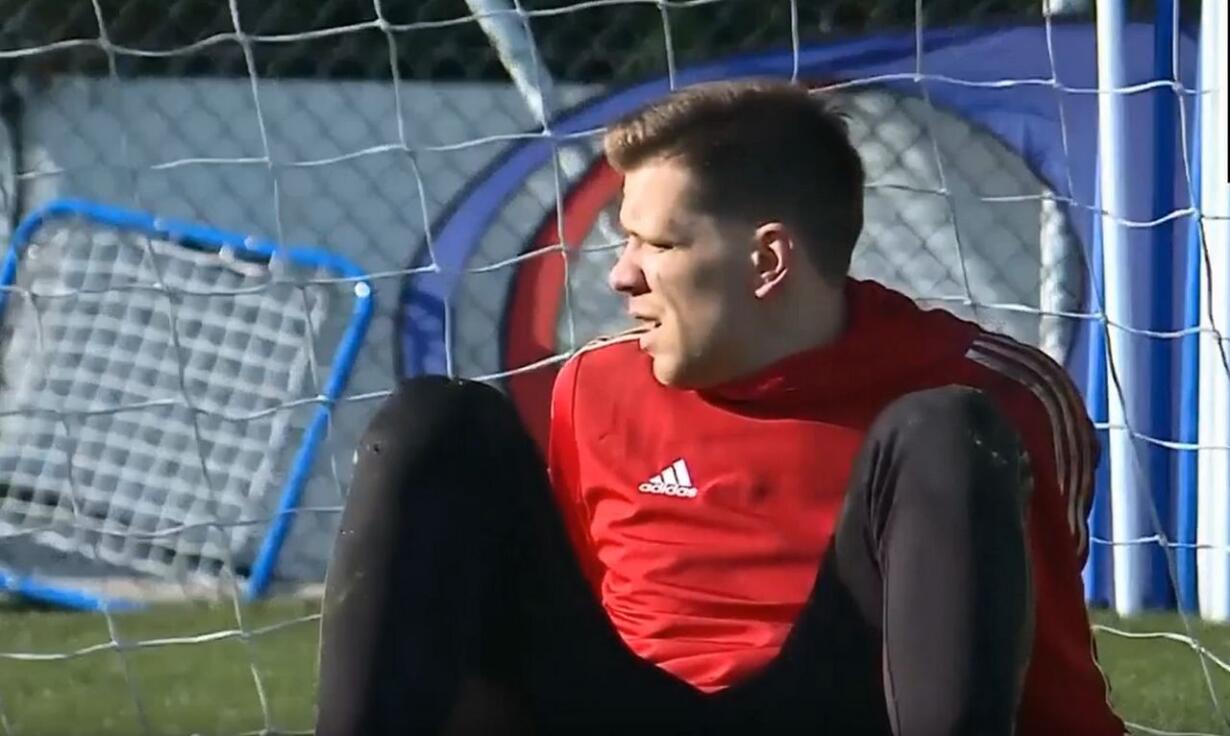 szczesny lascia italia polonia