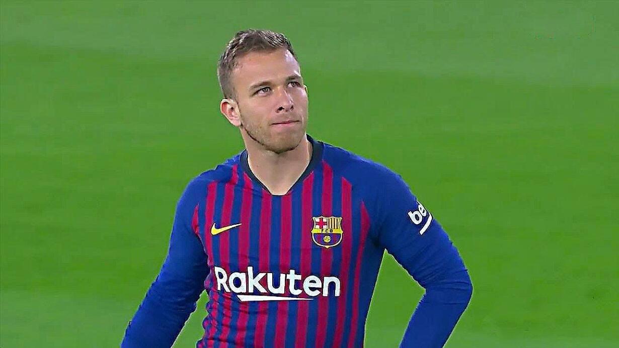 arthur infortunio caviglia