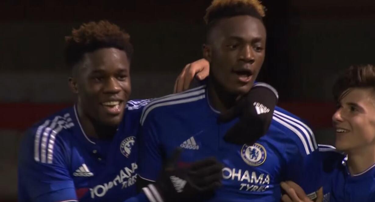 Juventus calciomercato Samuel Iling-Junior