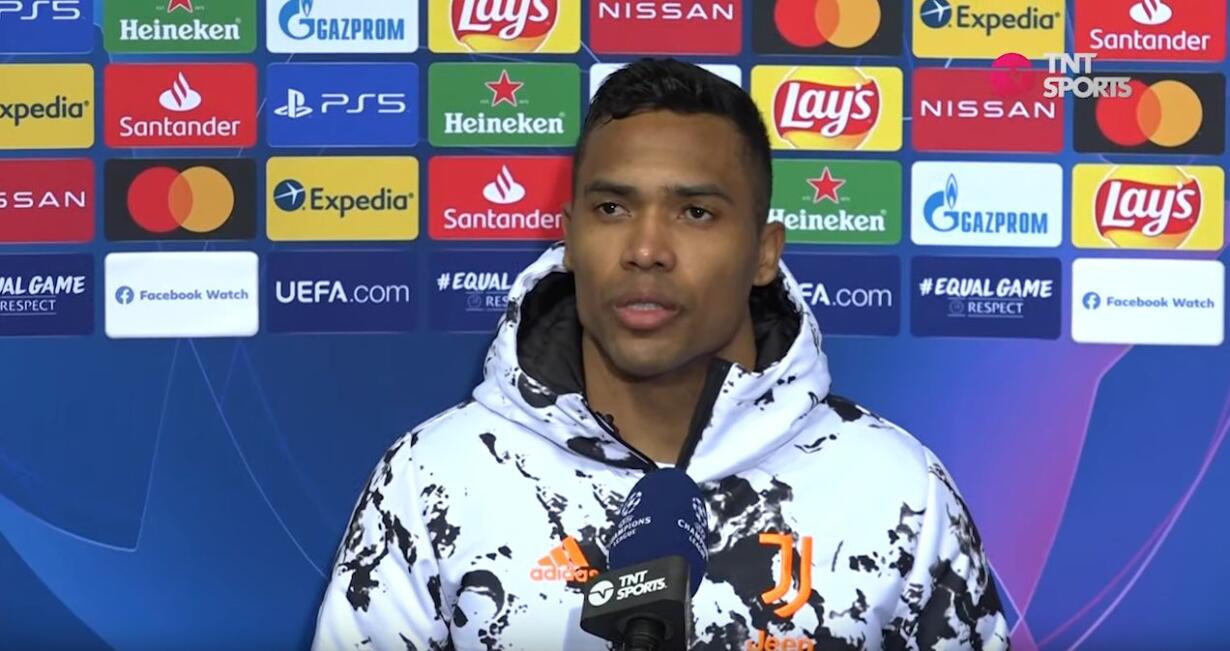 juventus benevento alex sandro