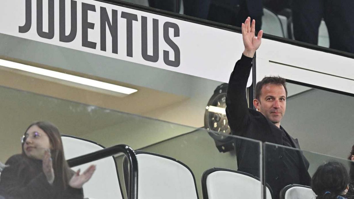 Alessandro Del Piero saluta lo Stadium
