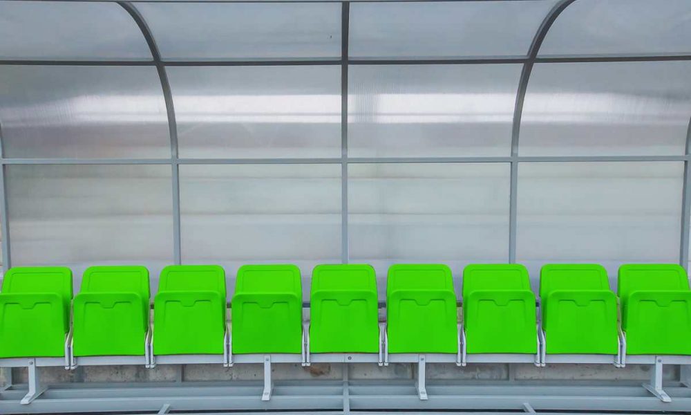 Utan lön i månader: Orkan i landslaget  CT fick inte euron