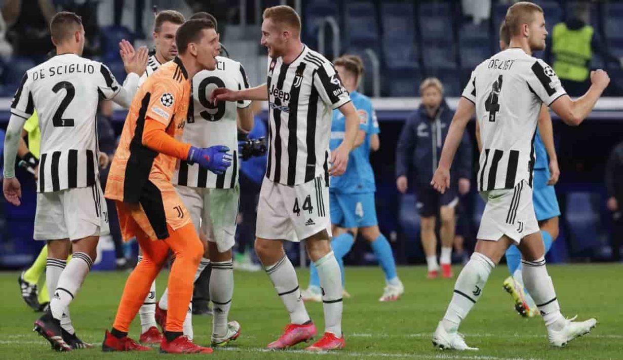 I giocatori della Juventus in campo - Foto ANSA - Jmania.it