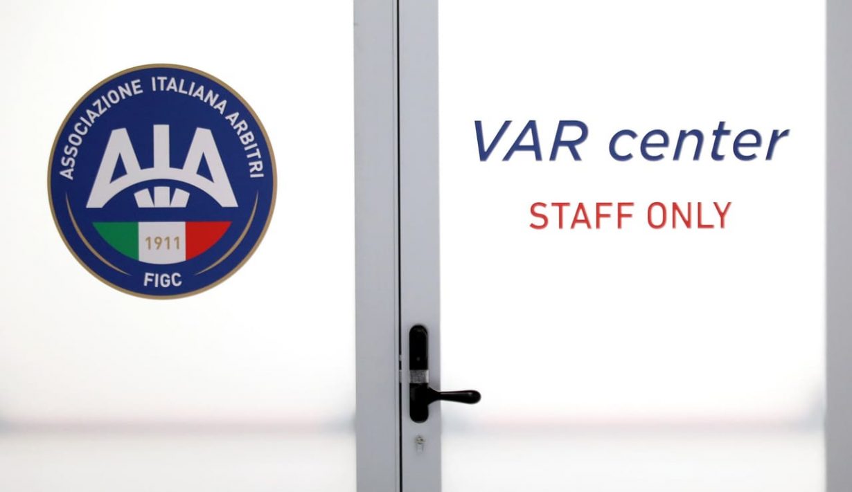 Logo AIA e Center Var - Foto ANSA - Jmania.it