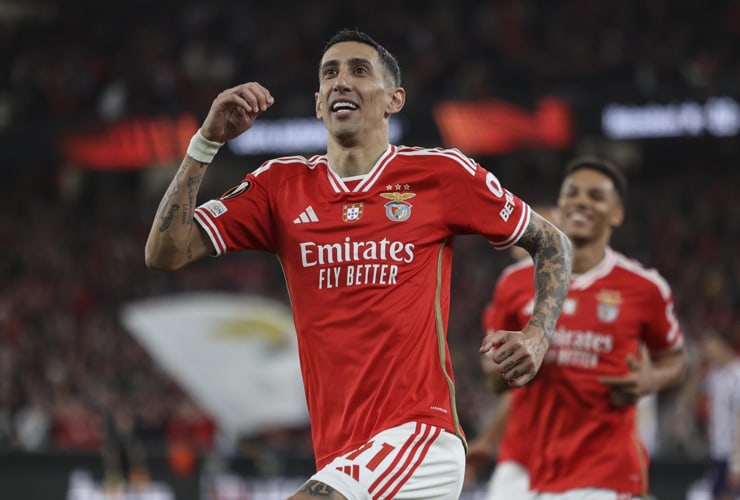 Angel Di Maria festeggia la doppietta in Europa League - Foto ANSA - Jmania.it