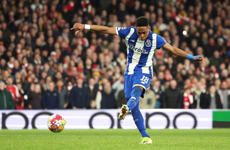 Wendell Nascimento Borges con la maglia del Porto - foto ANSA - JMania.it