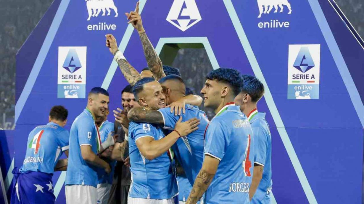 Il Barcellona si fa sotto