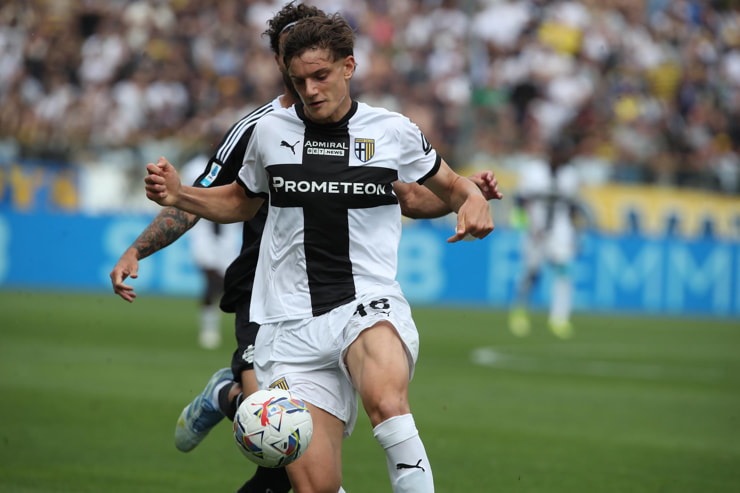 Giovanni Leoni con la maglia del Parma - Foto Lapresse - Jmania.it