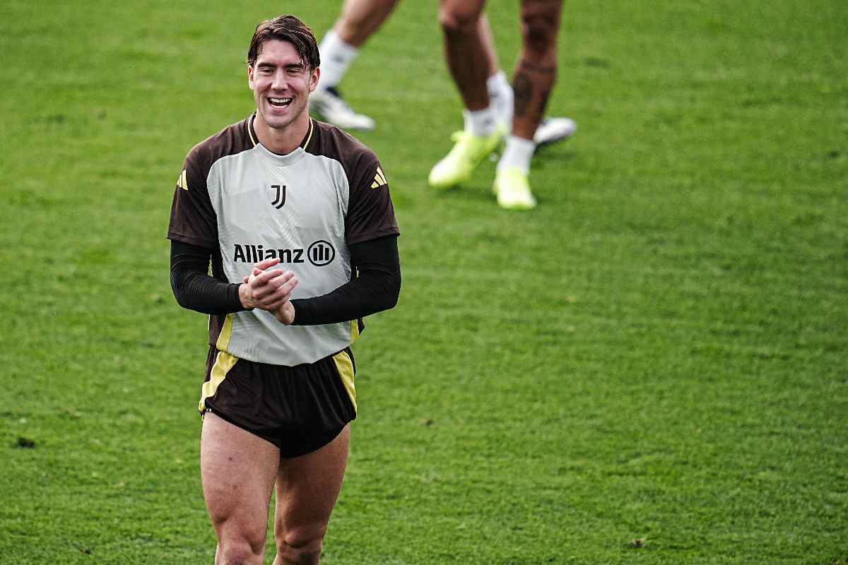 Calciomercato Juve, atteso l'agente di Vlahovic a Torino: cosa filtra sul suo futuro. Le ultimissime notizie sul mondo della squadra bianconera
