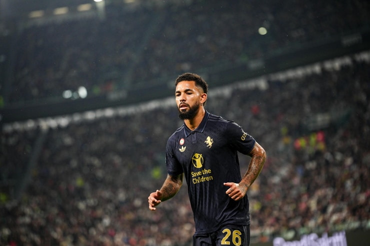 Douglas Luiz in campo con la maglia della Juventus - Foto Lapresse - Jmania.it