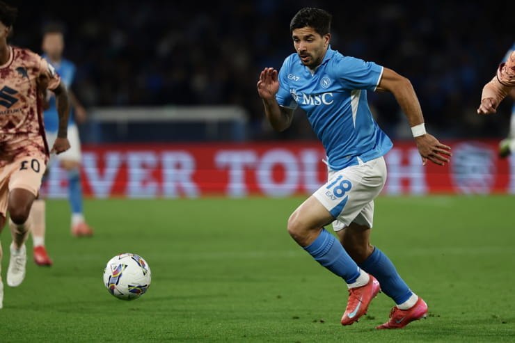 Giovanni Simeone in campo con la maglia del Napoli - Foto Lapresse - Jmania.it