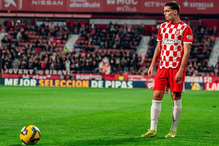 Miguel Gutierrez in campo con la maglia del Girona - Foto Instagram - Jmania.it