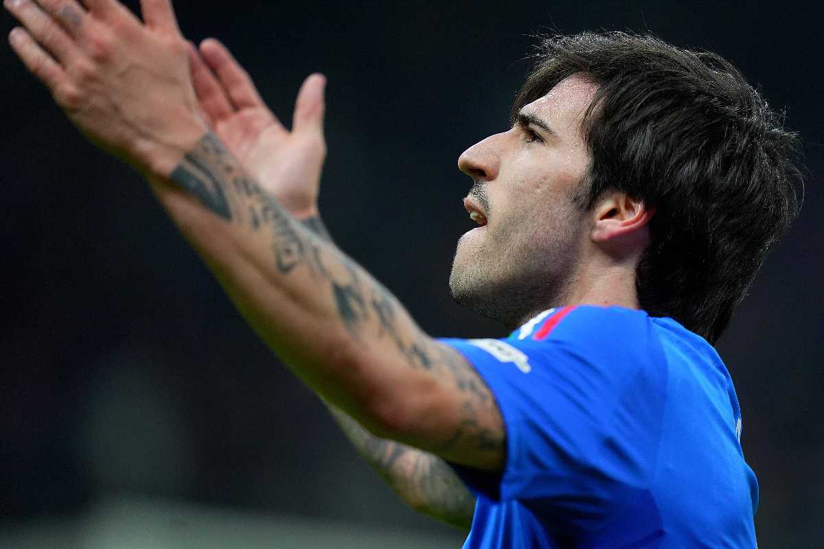 Calciomercato Juve, l'obiettivo è quello di prendere un nuovo centrocampista. I profili presenti all'interno della lista di Comolli. Le ultimissime notizie sul mondo della squadra bianconera