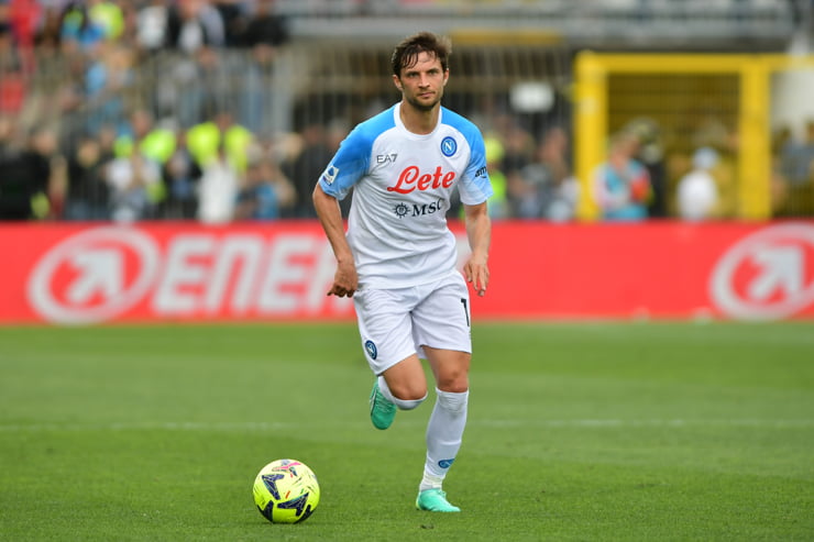 Bereszynski in campo con la maglia del Napoli - Foto LaPresse - Jmania.it