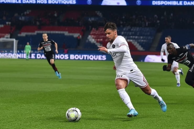 Juan Bernat con la maglia del Psg - Foto dal suo profilo Instagram - Jmania.it