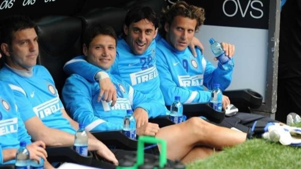 L'ex bomber dell'Inter è ricoverato in ospedale - Foto X - Jmania.it