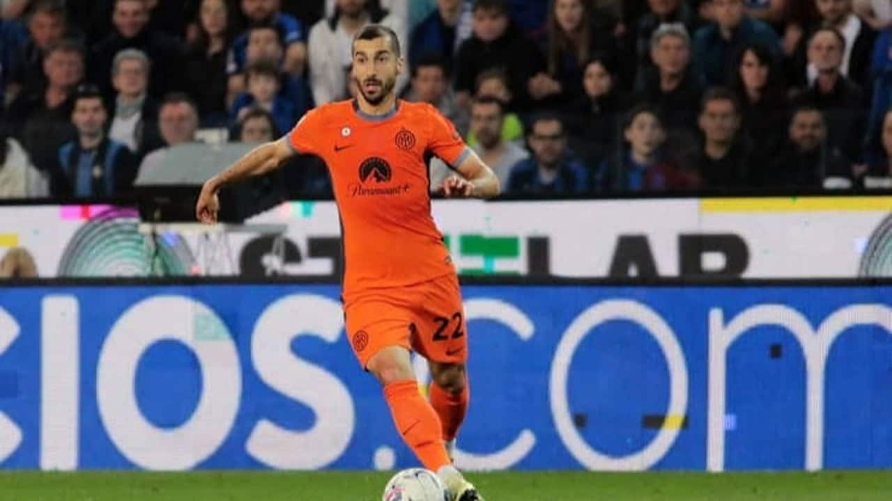 Mkhitaryan in campo con la maglia dell'Inter - Foto LaPresse - Jmania.it