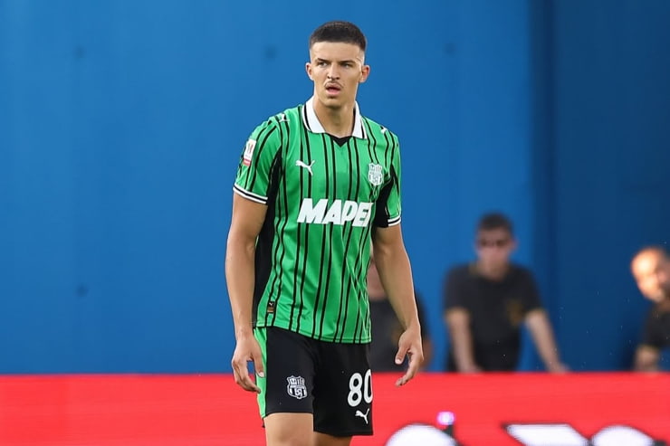 Muharemovic in campo con la maglia del Sassuolo - Foto dalla sua pagina Instagram - Jmania.it